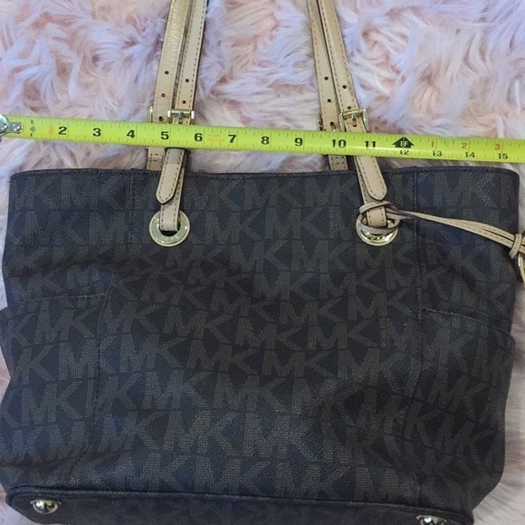 Michael Kors Signature Jet Set East West  Tote - Picture 13 of 17